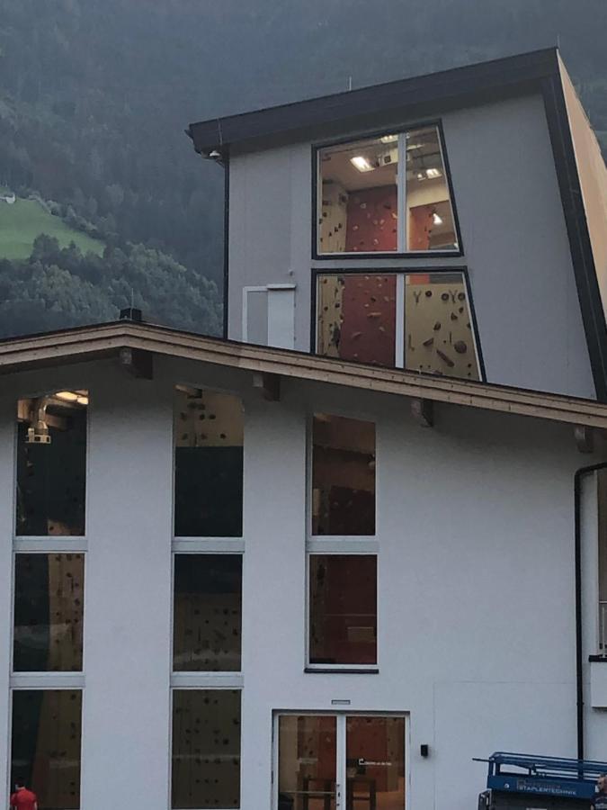 فندق Zillergluckhutte - 5 Sterne Camping Aufenfeld Aschau Im Zillertal المظهر الخارجي الصورة